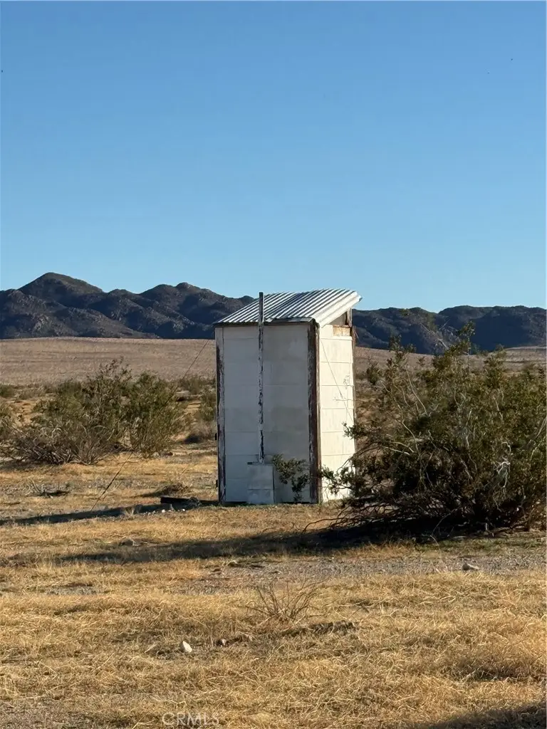 86725 Misty Trl, Twentynine Palms Yucca Valley, CA 92277 - Image #2