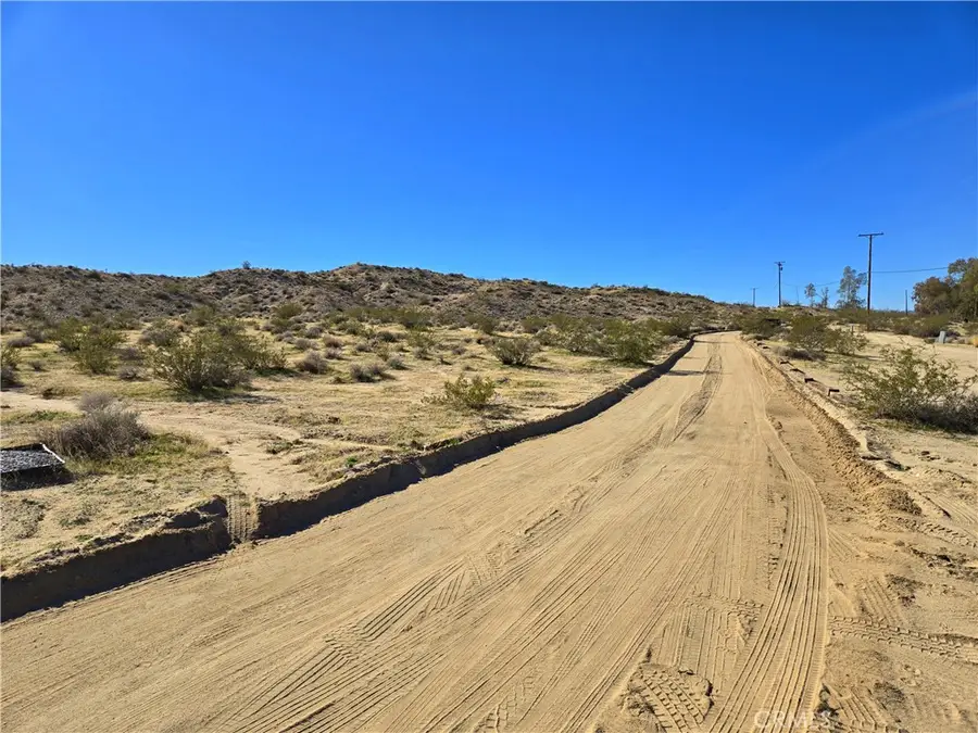 6200 Lee Drive, Twentynine Palms Yucca Valley, CA 92277 - #3