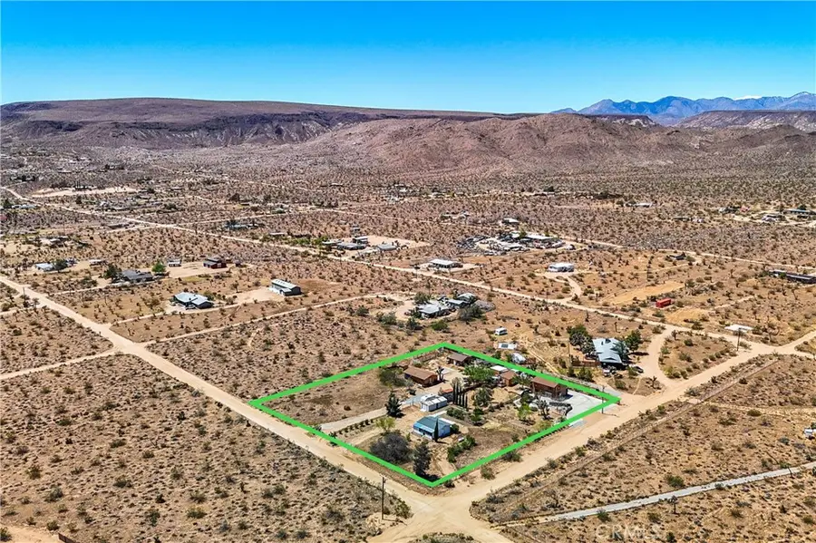 1010 Wamego, Yucca Valley, CA 92284 - Image #2