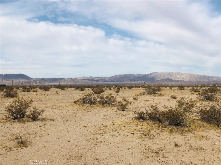 5 Diamond Bar, Twentynine Palms Yucca Valley, CA 92277 - #3
