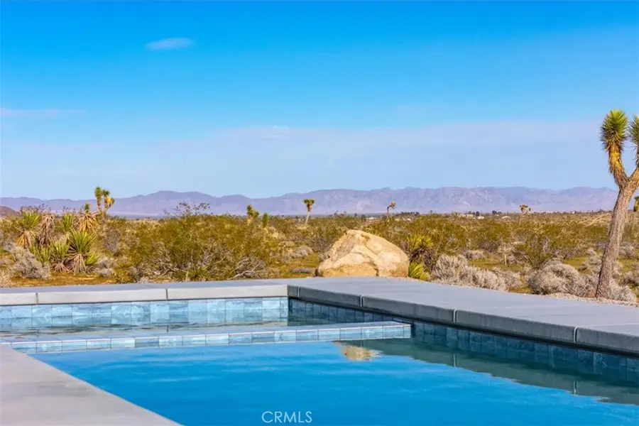 621 N Sage Avenue, Yucca Valley, CA 92284 - #2