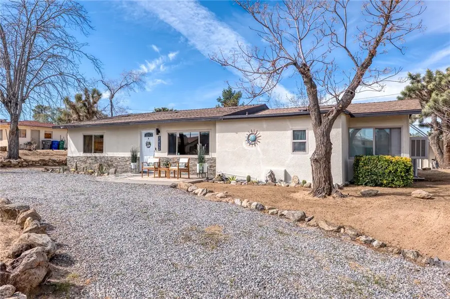 7432 Dumosa, Yucca Valley, CA 92284 - #3