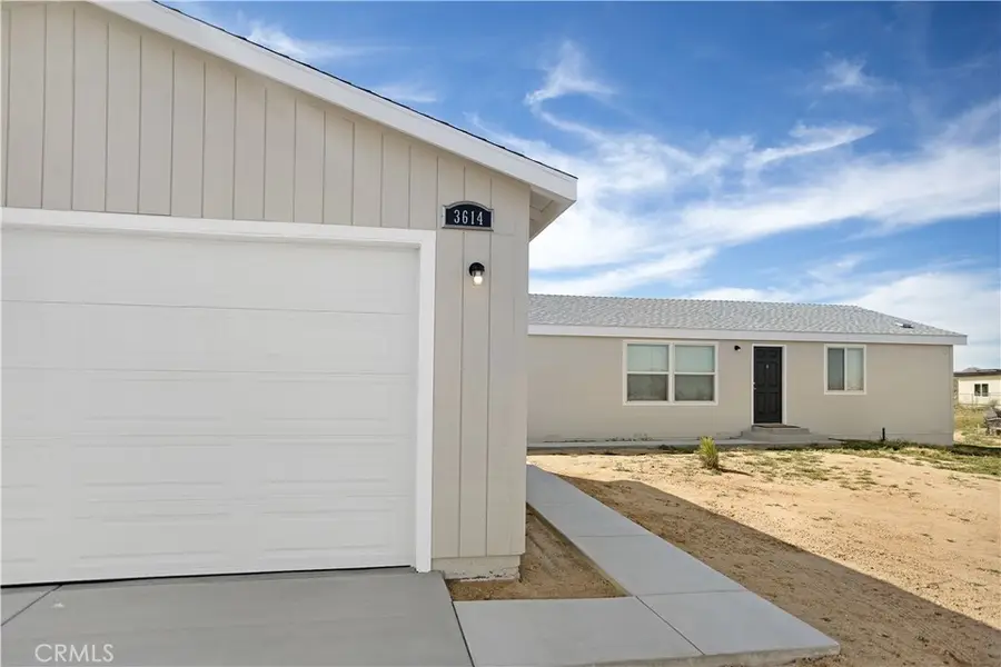 3614 Surrey Avenue, Yucca Valley, CA 92284 - #2