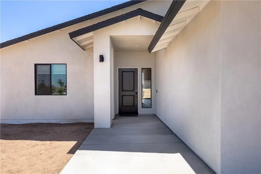 3848 Ruidosa Avenue, Yucca Valley, CA 92284 - #2