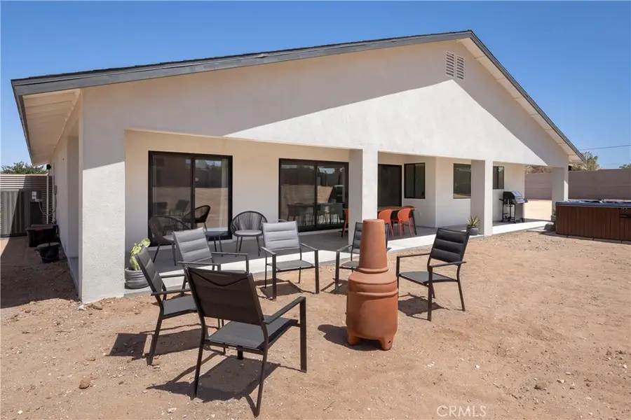 3848 Ruidosa Avenue, Yucca Valley, CA 92284 - #3