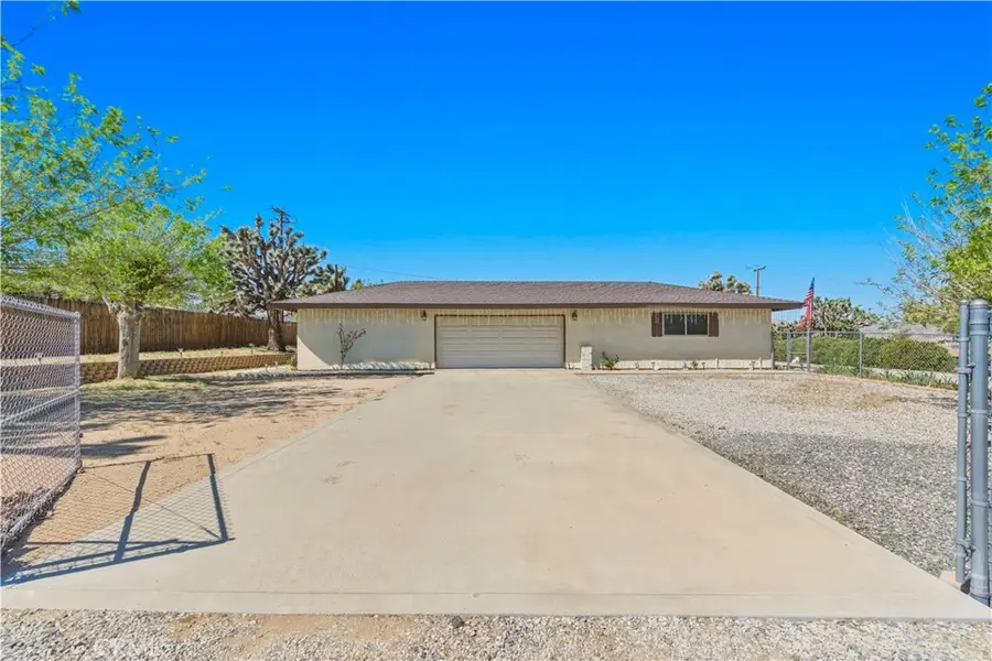 56711 Joshua, Yucca Valley, CA 92284 - #2