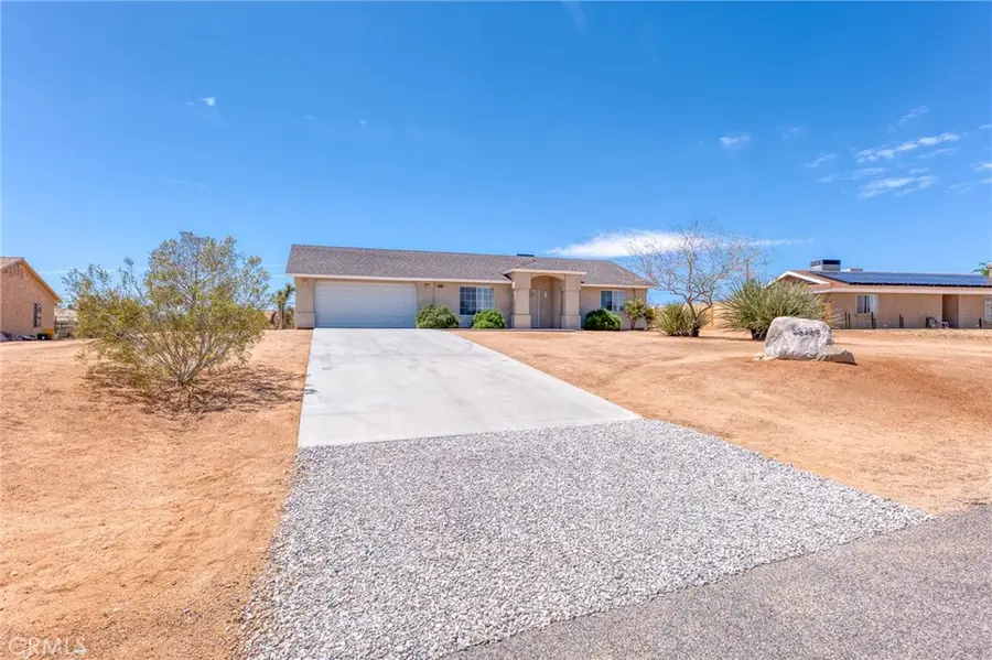 58285 Caliente, Yucca Valley, CA 92284 - #2