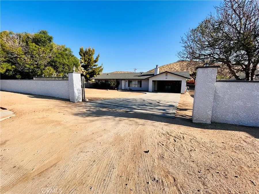 57806 Desert Gold, Yucca Valley, CA 92284 - #2