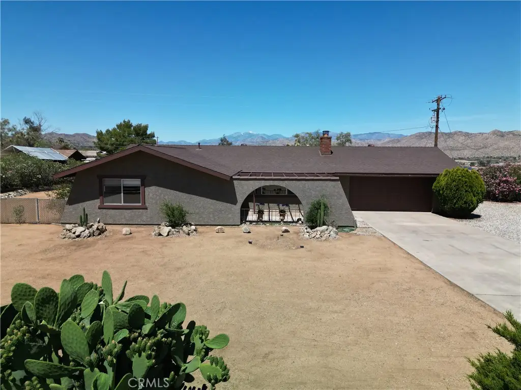 7376 Victoria, Yucca Valley, CA 92284 - #1