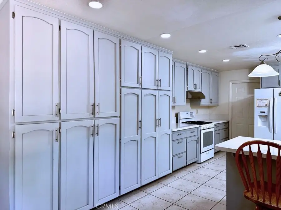 6963 Lennox, Yucca Valley, CA 92284 - #3