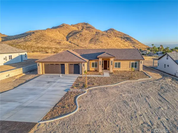 19715 Roanoke Road, Apple Valley, CA 92307