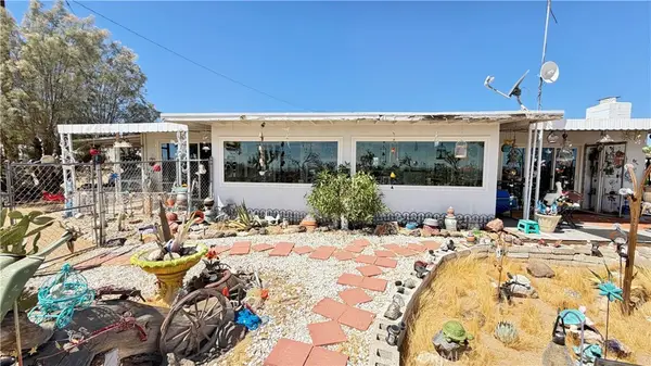 4990 Elata Avenue, Yucca Valley, CA 92284