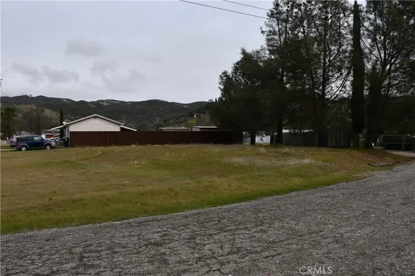 2360 Spring Valley Road, Clearlake Oaks, CA 95423