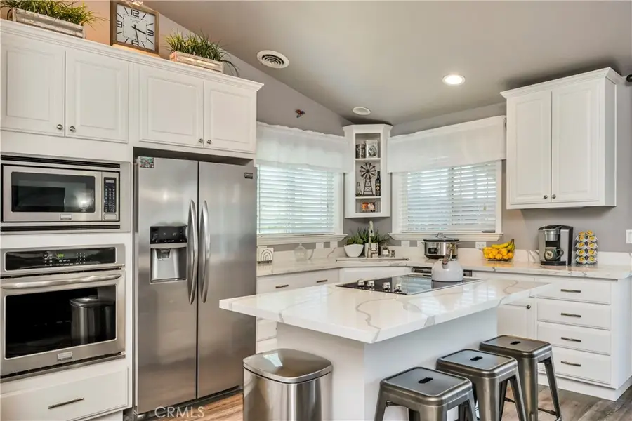 19863 Mountain Meadow S, Hidden Valley Lake, CA 95467 - Image #2