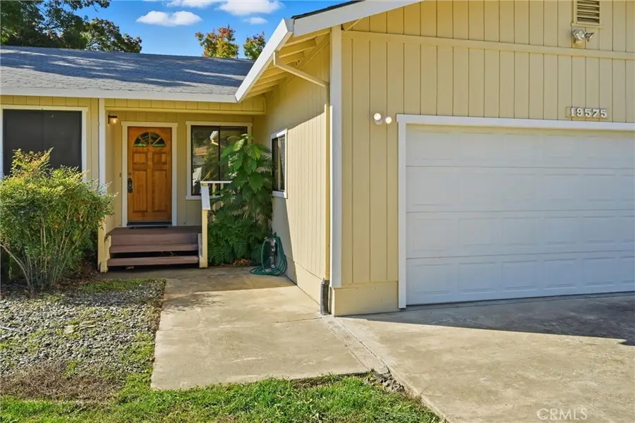 19575 Old Creek Road, Hidden Valley Lake, CA 95467 - Image #3