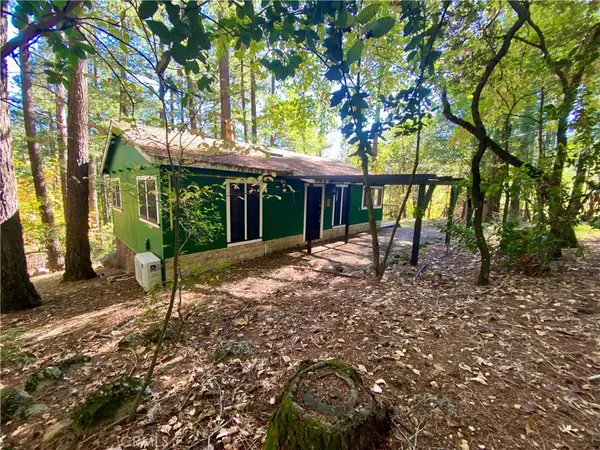 17040 Edgewood Way, Cobb, CA 95426