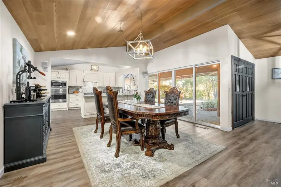 441 Vichy Hills Drive, Ukiah, CA 95482 - Image #2