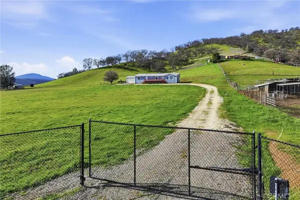 2805 Smith Lane, Clearlake, CA 95422