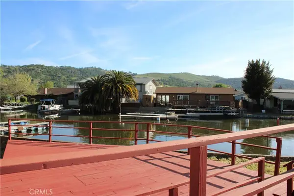 12980 Island Dr, Clearlake Oaks, CA 95423