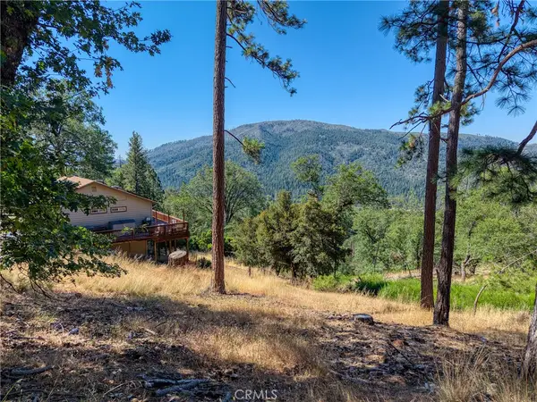 9463 Fox, Cobb, CA 95426