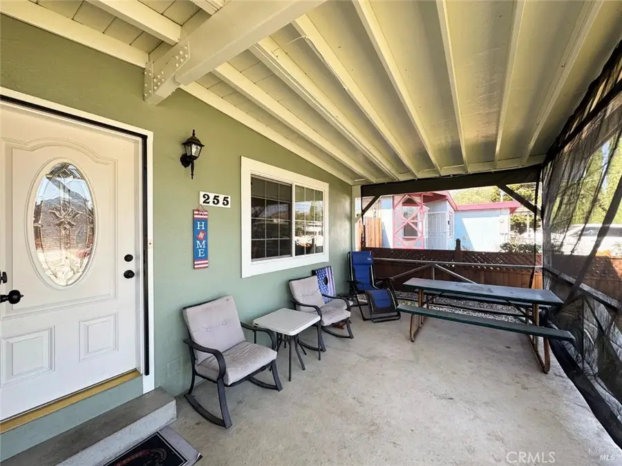 255 Burlington, Ukiah, CA 95482 - #2