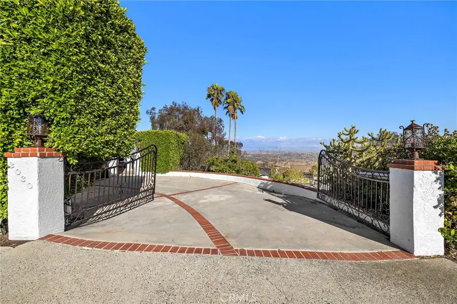 3030 Mountain View Dr, Laguna Beach, CA 92651 - #2