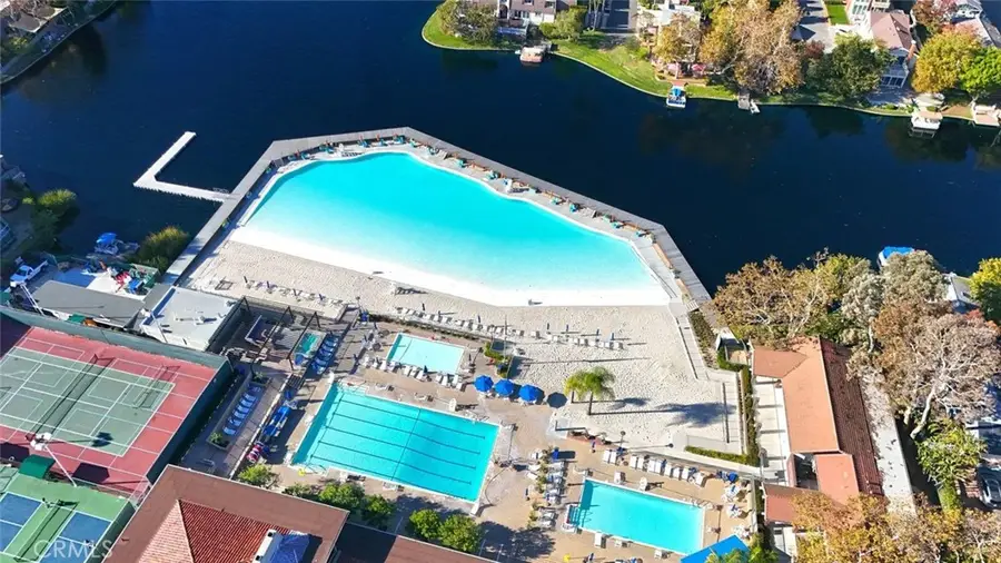 24751 Woodhill Ln, Lake Forest, CA 92630 - Image #2