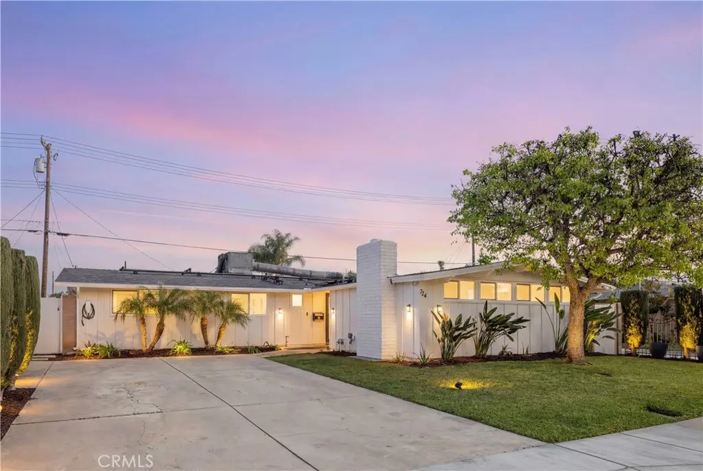 724 N Vine, Anaheim, CA 92805 - #1