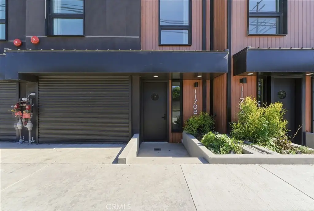 11702 Charnock Road, Los Angeles, CA 90066 - #1