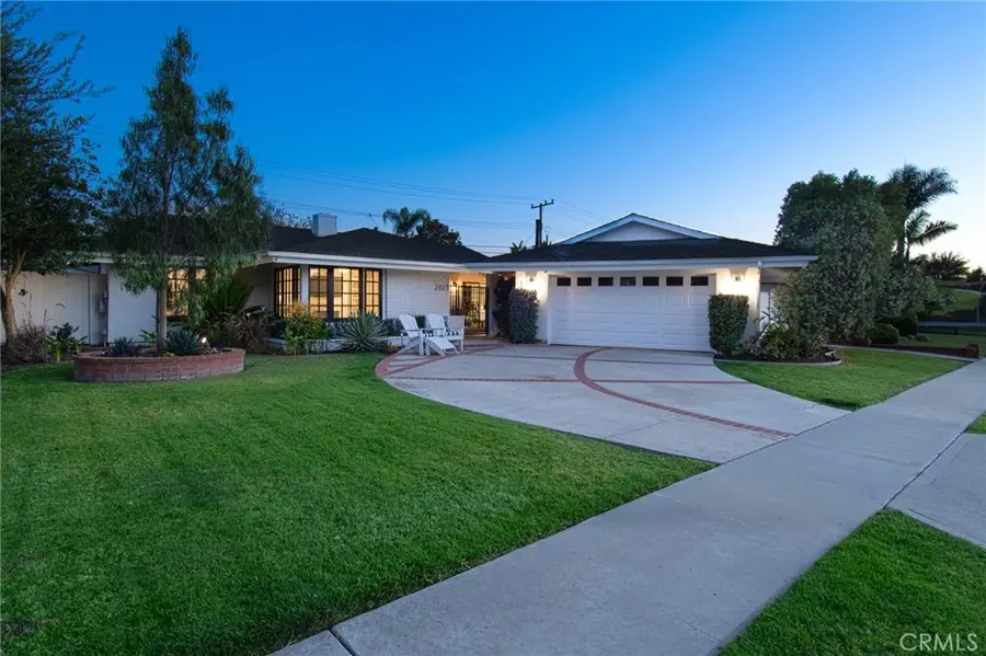 2023 S Capella Court, Costa Mesa, CA 92626 - #2