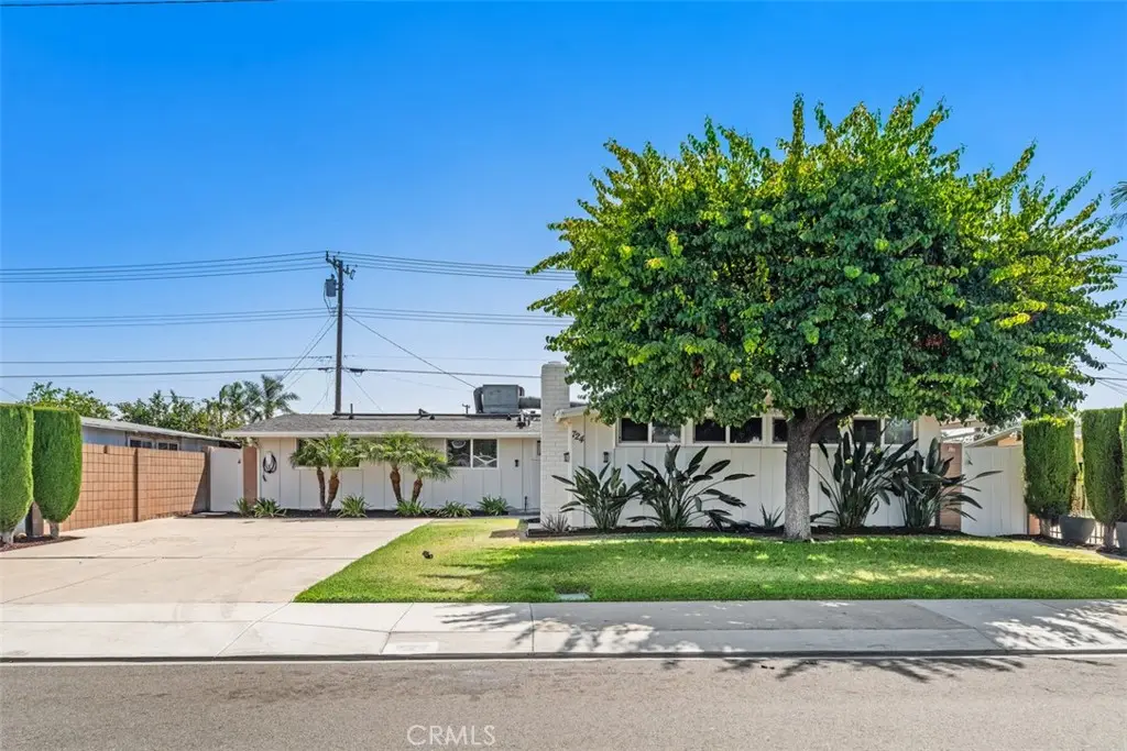 724 N Vine, Anaheim, CA 92805 - #1