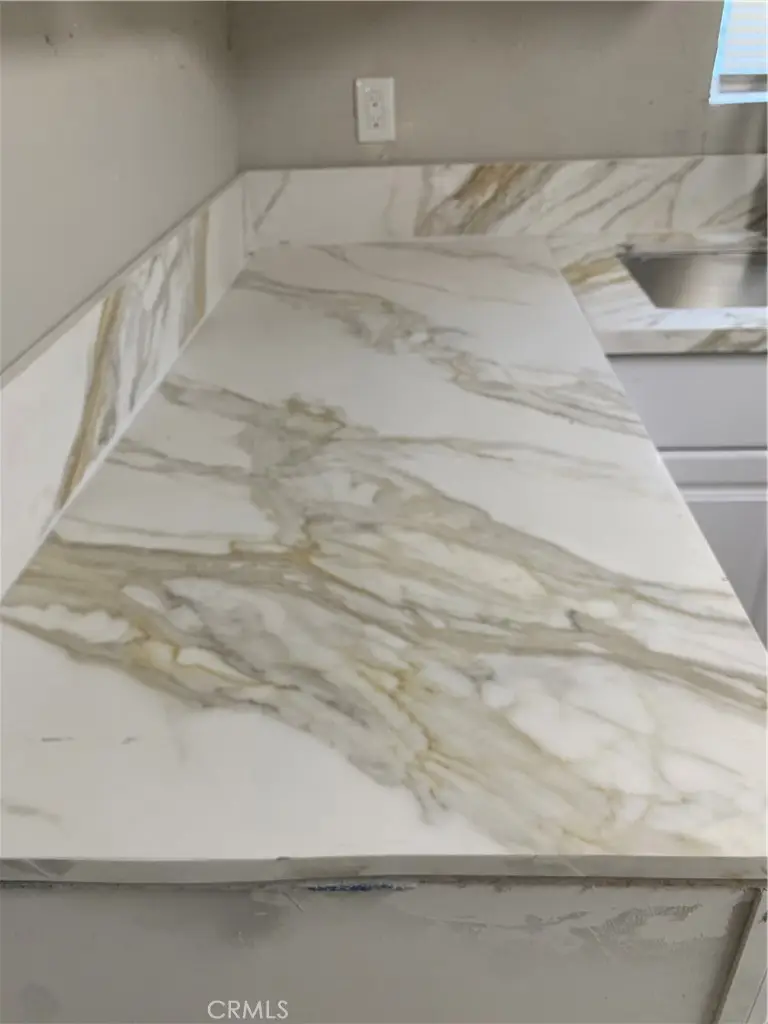 636 W 52nd, Los Angeles, CA 90037 - Image #3