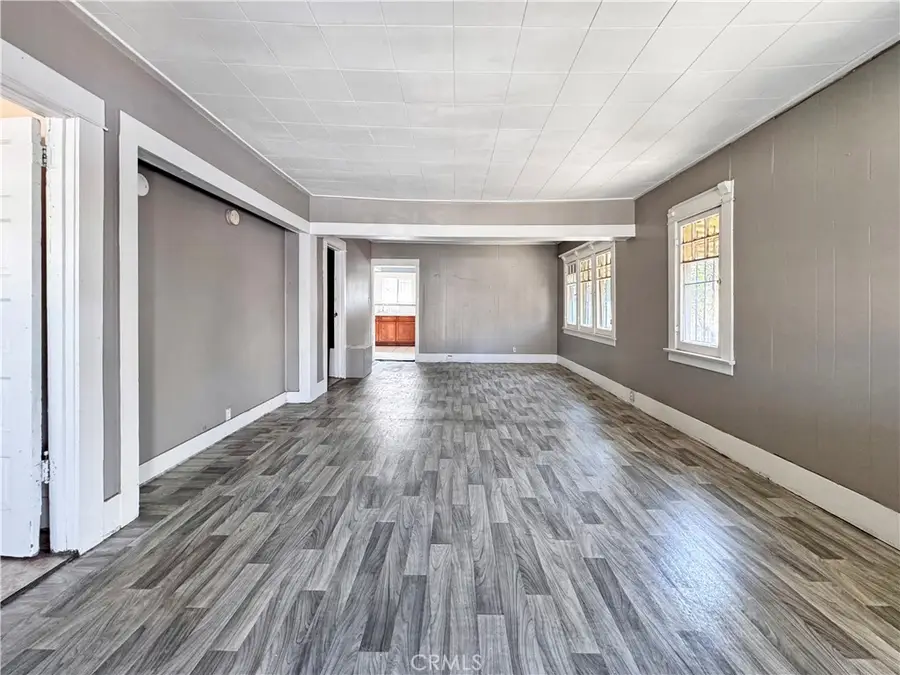 614 W 60th Street, Los Angeles, CA 90044 - Image #3