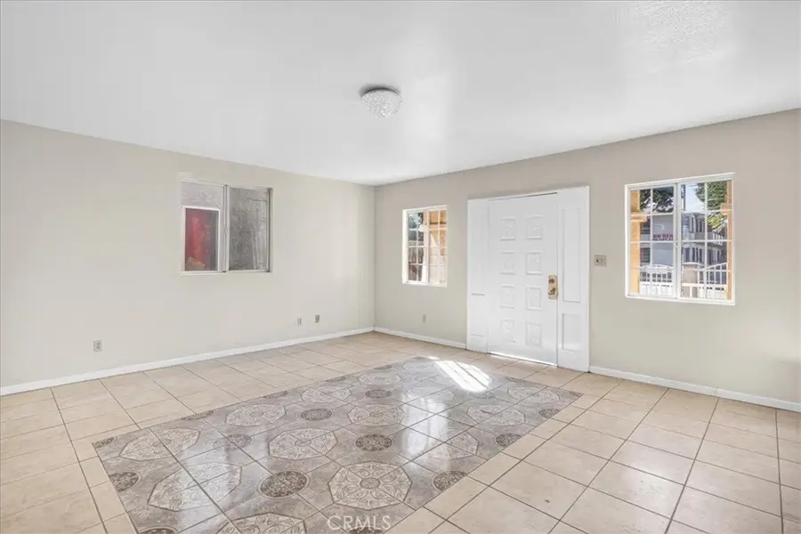 2039 W Florence, Los Angeles, CA 90047 - #2