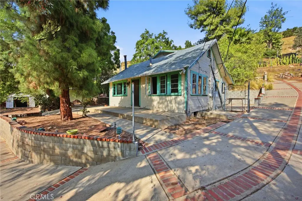 10064 Sunland Boulevard, Sunland, CA 91040 - #1
