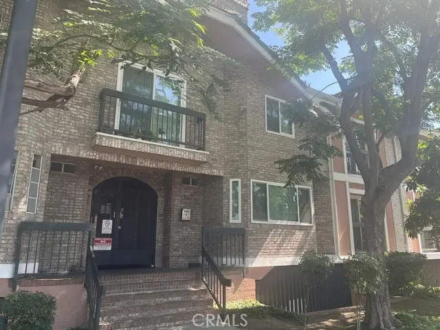 147 W Acacia, Glendale, CA 91204 - #1