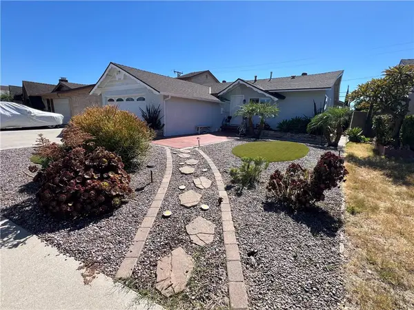 21011 Wardham, Lakewood, CA 90715