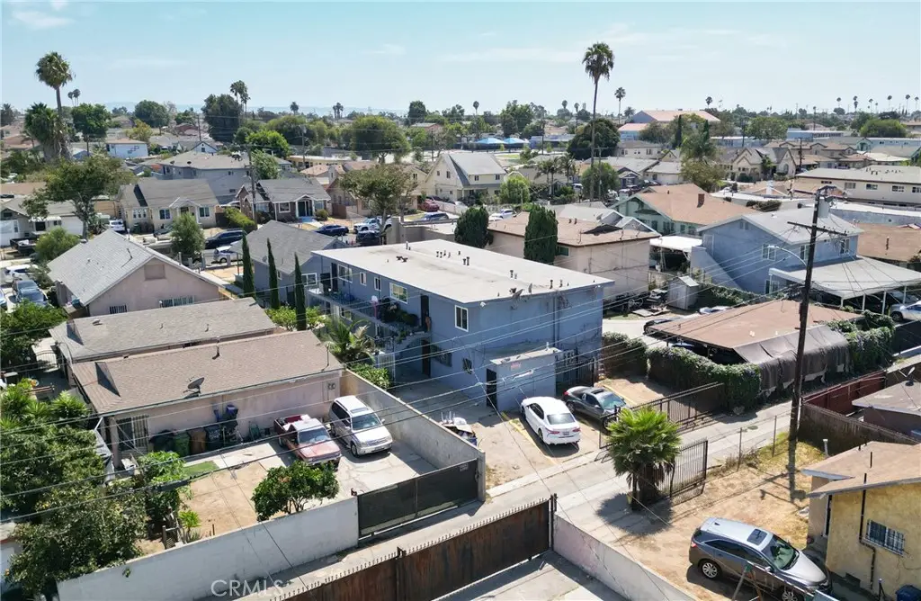 1035 W 107th, Los Angeles, CA 90044 - #1