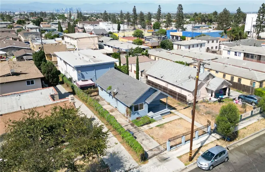 1035 W 107th, Los Angeles, CA 90044 - #3