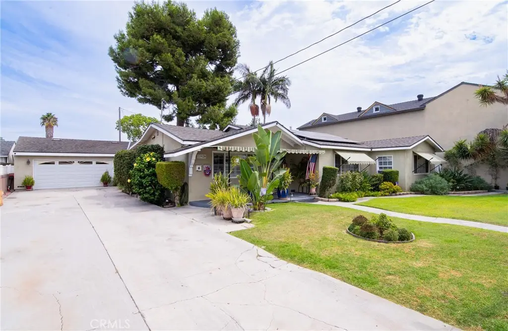 11926 Rives Avenue, Downey, CA 90242 - #1