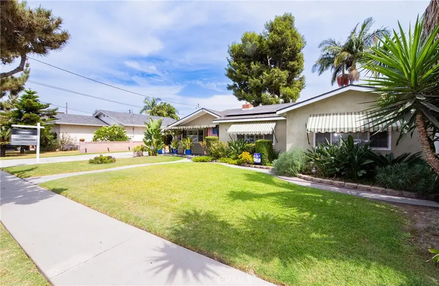 11926 Rives Avenue, Downey, CA 90242 - #3