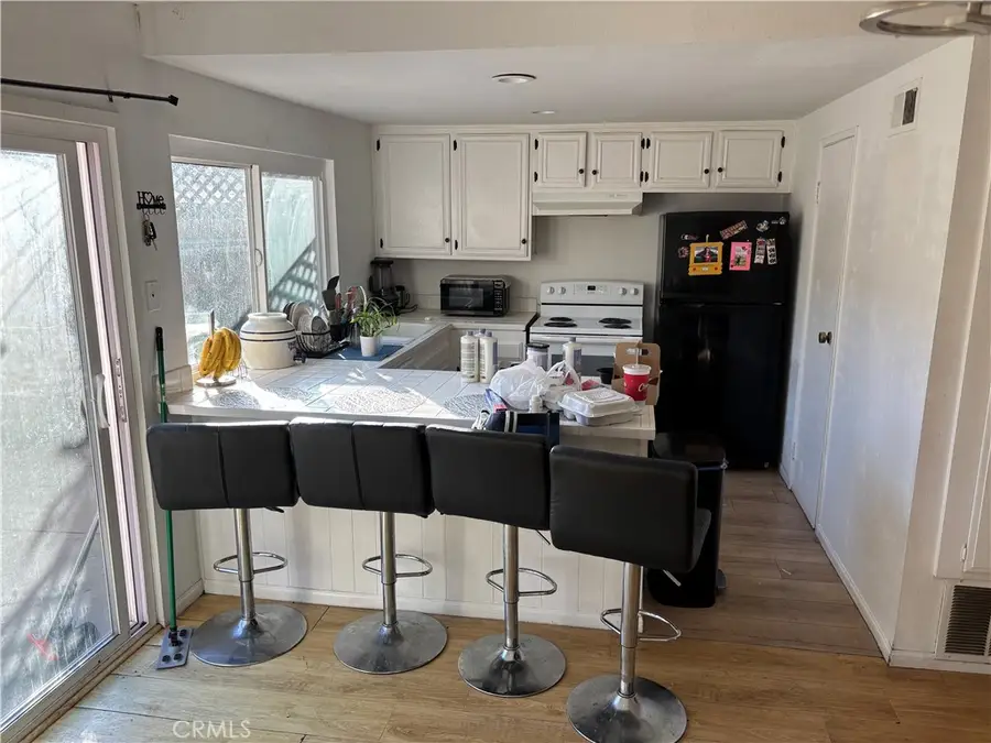 9753 Karmont, South Gate, CA 90280 - #3
