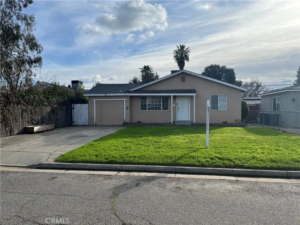 1020 W 24th Street, Merced, CA 95340 - #1
