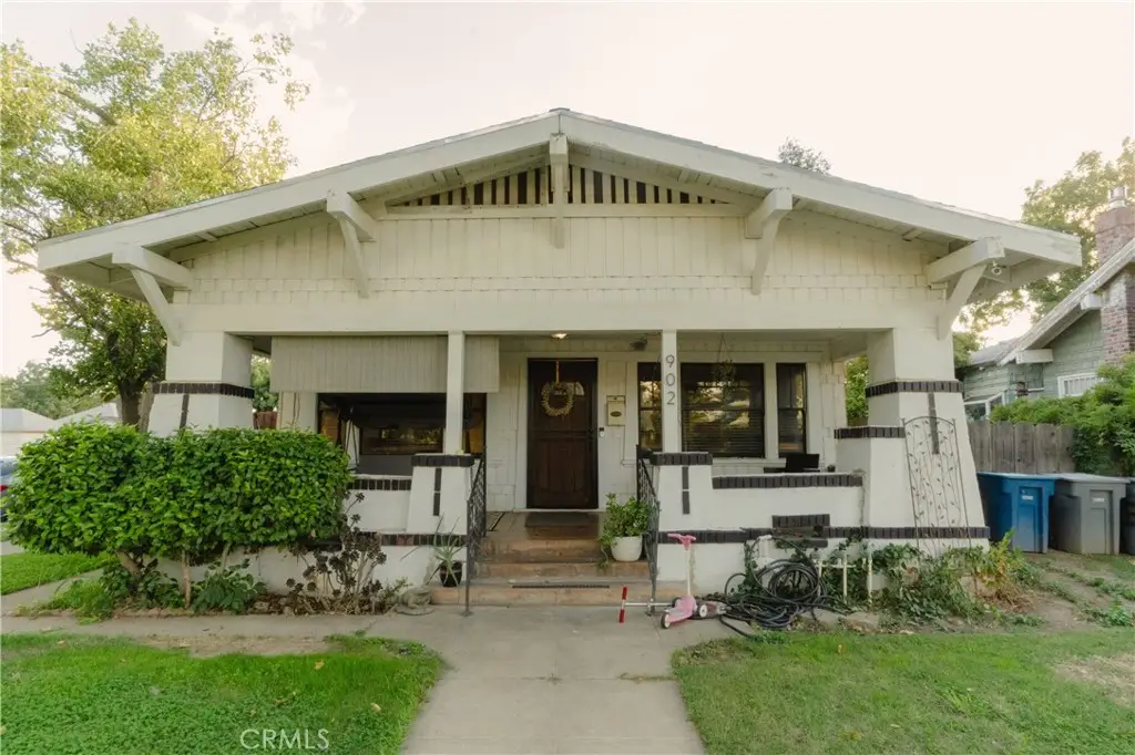 902 W 20th Street, Merced, CA 95340 - #1