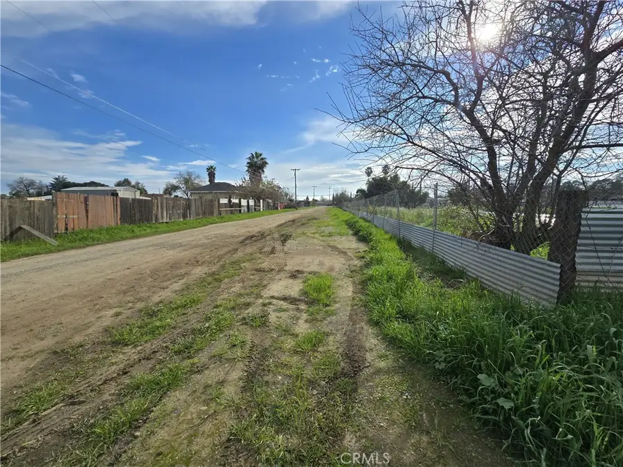 2299 E Childs, Merced, CA 95341 - #2