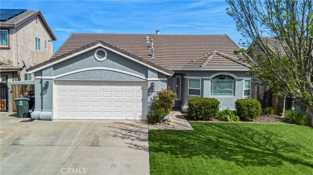 842 Cedar, Livingston, CA 95334 - #1