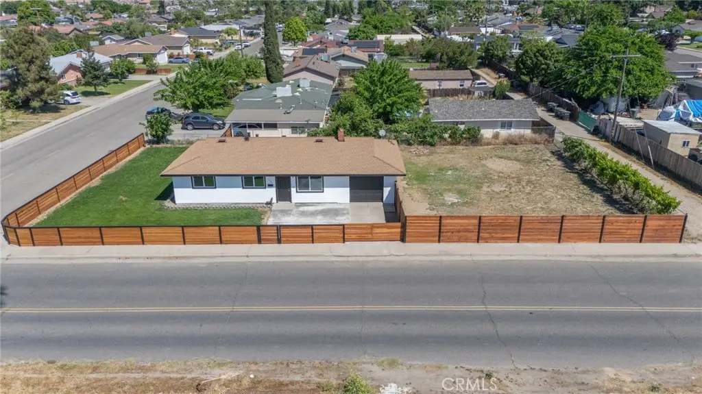 1209 Peach, Livingston, CA 95334 - #1