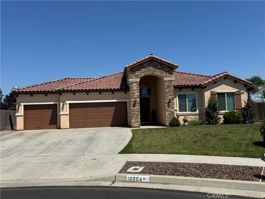 16004 W Ashli Avenue, Kerman, CA 93630 - #2