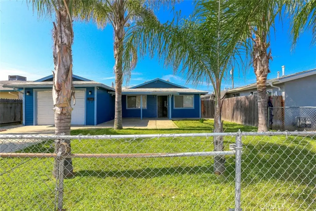 268 E 10th Street, Merced, CA 95341 - #1