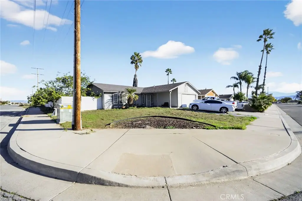 498 Serrana, Perris, CA 92570 - #1